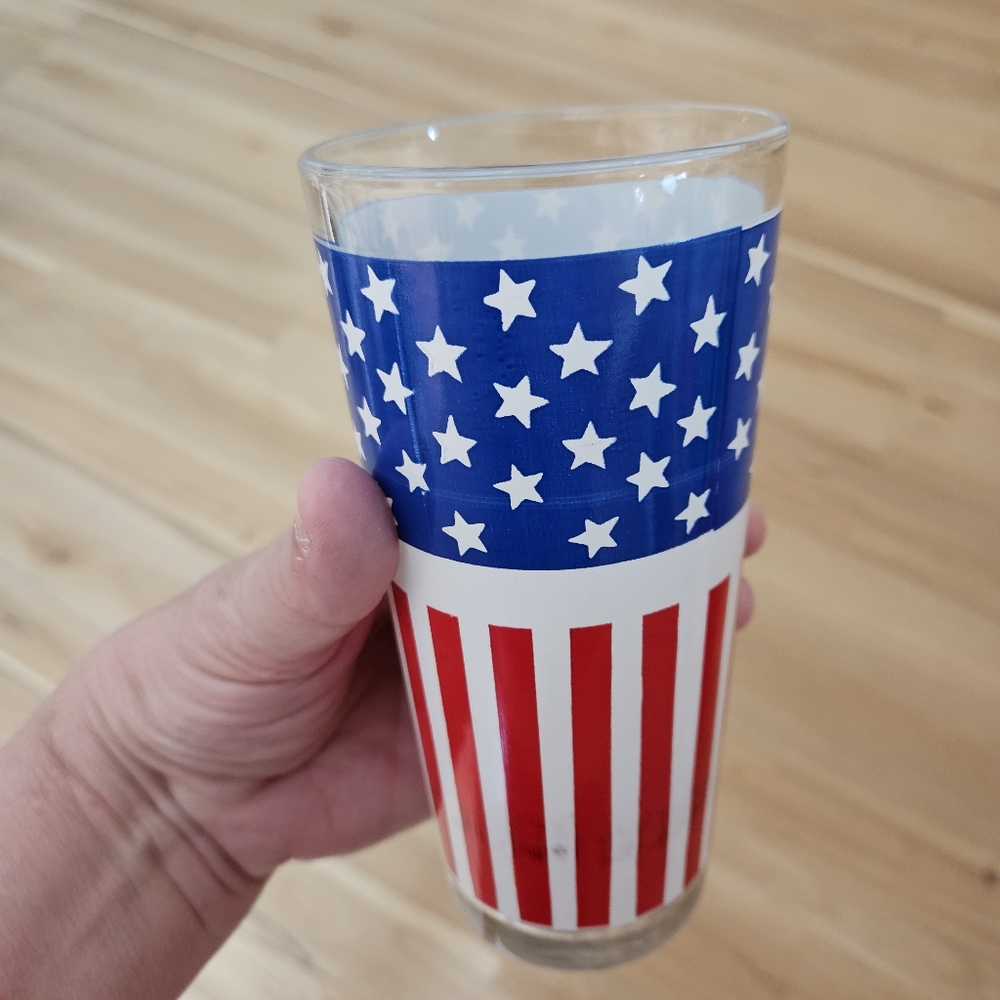 Patriotic American Flag Glass